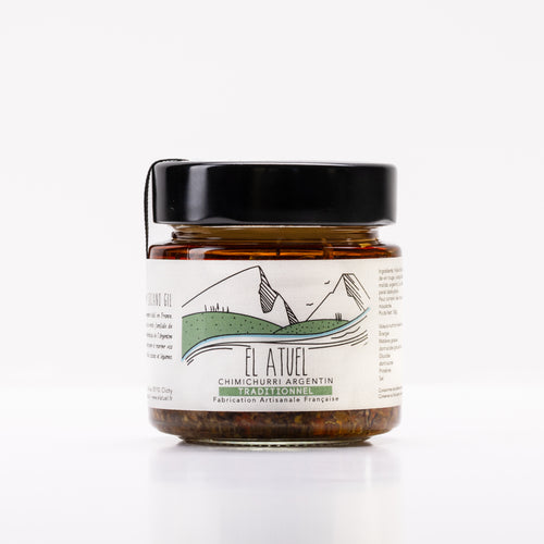 L'authentique sauce chimichurri traditionnelle argentine , préparée artisanalement en Île-de-France avec des ingrédients issus de producteurs locaux.